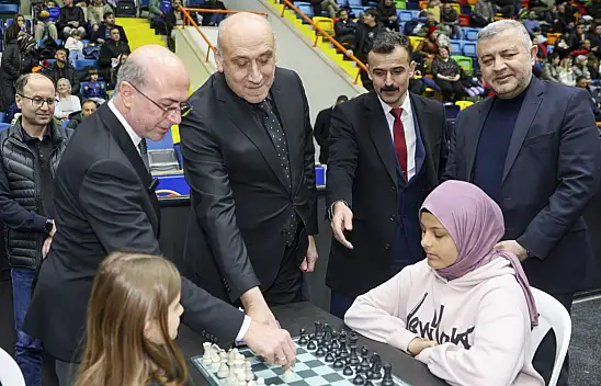 Konya'da Geleneksel Satranç Turnuvası Başladı: 32 Şehirden 600 Sporcu Yarışıyor
