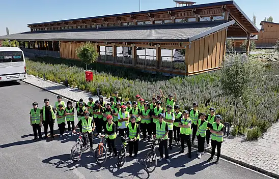 Konya'da lise öğrencileri doğal ve tarihî güzellikler eşliğinde pedal çevirdi.