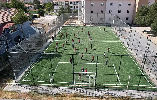 Konya'da o ilçe 8 halı saha kazandı
