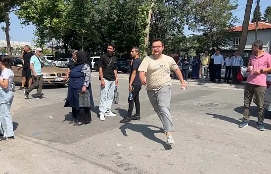 Konya'da sınava kimi koşarak yetişirken, kimisi gözyaşları içinde evine döndü