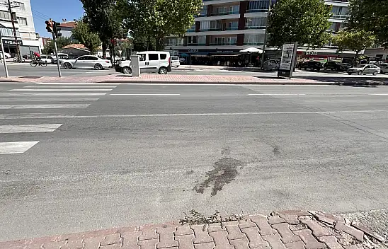 Fetih Caddesi'ndeki Ölümlü Kazanın Güvenlik Kamerası Görüntüleri Yayımlandı