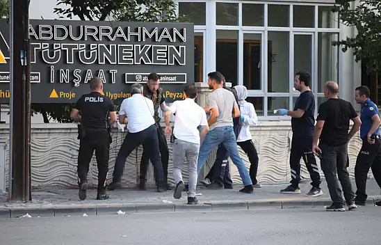 Konya'da Sevgilisinden Ayrılan Genç Önce Ateş Açtı, Sonra Kendine Zarar Verdi