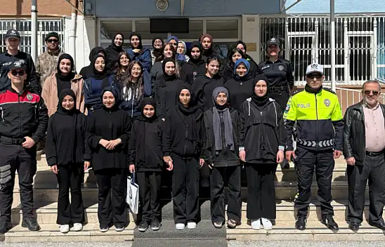 Konya Polisi'nden öğrencilere anlamlı ziyaret!