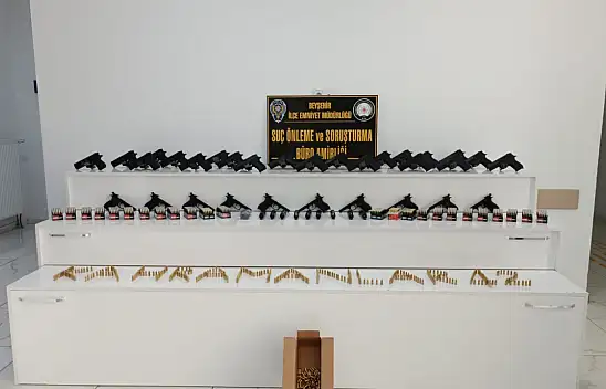 Konya polisinden silah kaçakçılarına geçit yok