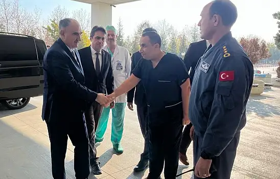 Konya Valisi Özkan Düşen Uçağın Pilotunu Ziyaret etti