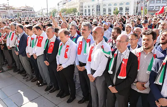 Konyalılar Şehit Haniye İçin Toplandı