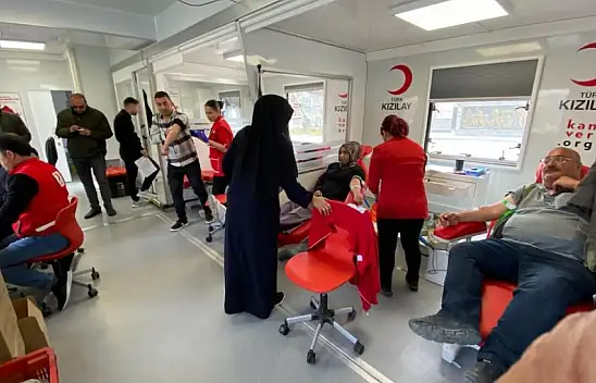 Kulu'da Kızılay'a kan bağışı yapılıyor