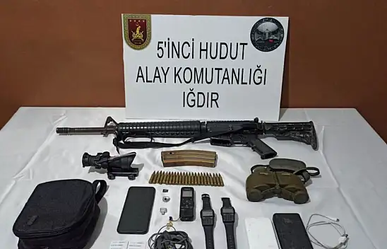 Mehmetçik, İran hududunda PKK/KCK'lı 2 teröristi yakaladı