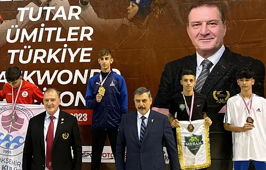 Meram Belediyesporlu taekwondocu Abdullah Dönmez Türkiye üçüncüsü oldu