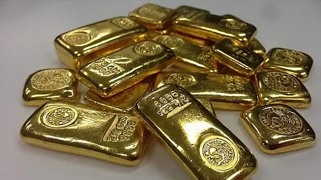 Altın ve gümüş durmuyor! Rekor üstüne rekor!