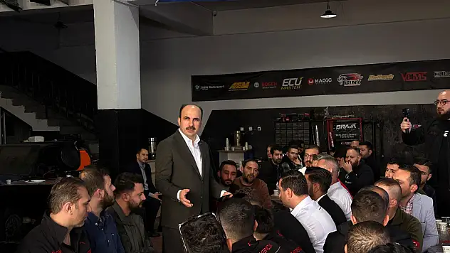 Başkan Altay'dan sanayide çalışan gençlere destek mesajı
