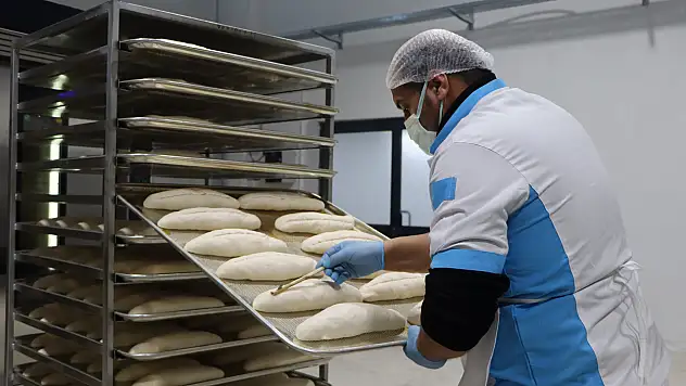 Beyşehir Halk Ekmek Fabrikası Deneme Üretimine Başladı