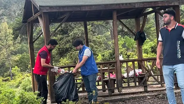 Bozkır'da çöp toplama etkinliği düzenlendi