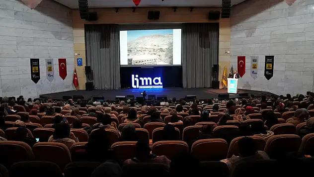 İpek Yolunun Hüzünlü Durağı: Doğu Türkistan