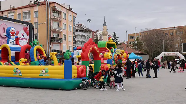 Karaman'da çocuklar bayramı oyunlarla kutladı: Ücretsiz etkinlik büyüledi