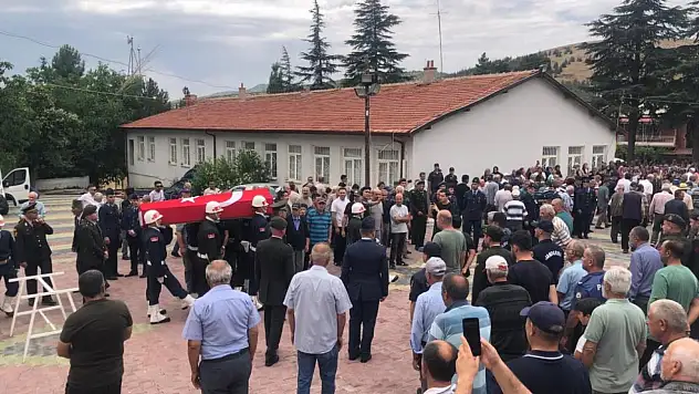 Kıbrıs gazisi Hüyük'te törenle son yolculuğuna uğurlandı