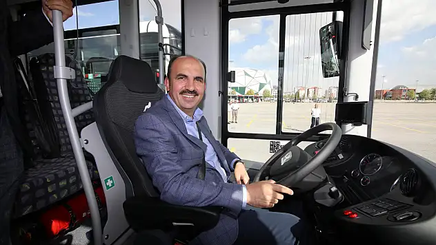 Konya Büyükşehir 2025'Te 117 Milyondan Fazla Yolcuya Hizmet Verdi