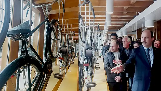 Konya Büyükşehir Belediye Başkanı Altay Velesbit Müzesi'ni Tanıttı