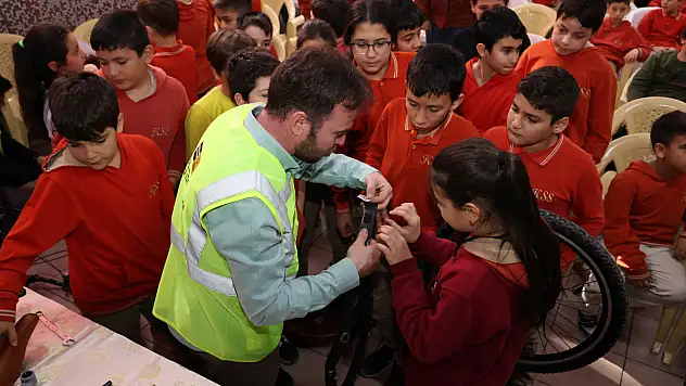 Konya Büyükşehir 'Dünya Kışın İşe Bisikletle Gitme Günü' Kapsamında Etkinlikler Düzenliyor