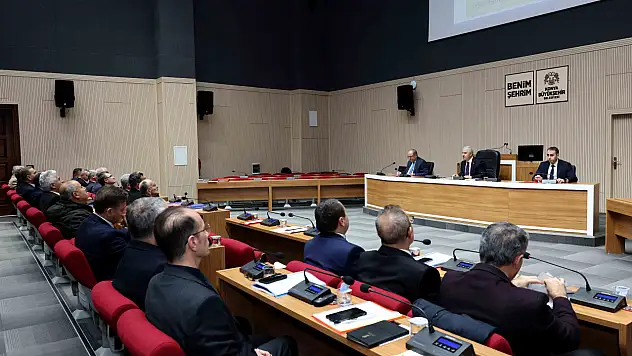 Konya'da 2026'nın Yatırım Çıkartması: Vali Akın Başkanlığında Kritik Zirve!