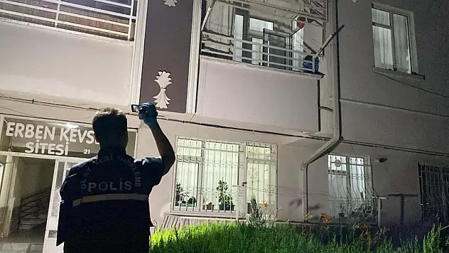 Konya'da balkondan düşen çocuk ağır yaralandı