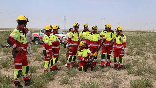 Konya'da gerçeğini aratmayan obruk tatbikatı gerçekleştirildi
