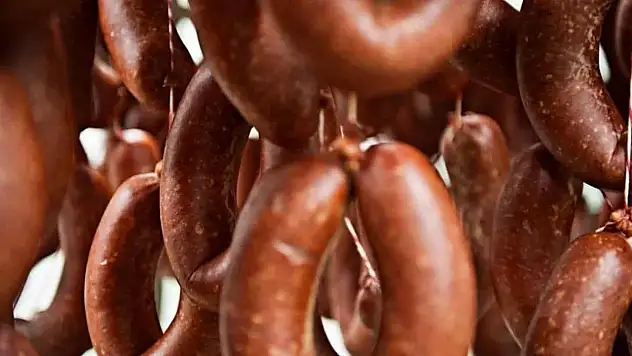 Konya'da sahte sucuk alarmı: Bakanlık o markayı açıkladı!