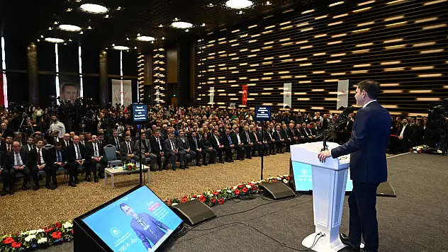 Konya'da yapılacak 15 bin 200 konutun ve Yeni Motorlu Küçük Sanayi Sitesi 3. etaptaki 568 dükkanın kura çekimi yapıldı