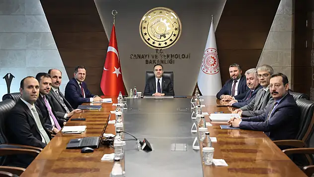 Konya Heyeti Sanayi Ve Teknoloji Bakanı Mehmet Fatih Kacır'I Ziyaret Etti