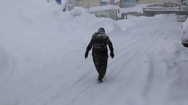 Konya'nın o ilçesinde kar kalınlığı 25 cm ulaştı!