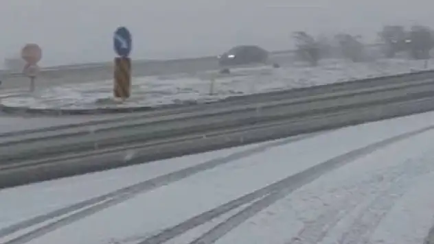 Konyalılar güne beyaz örtü ile uyandı!
