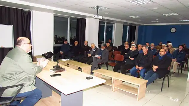 Kürsüde Vefa: Talebesi, Hocası İsmail Kaya'yı Anlattı