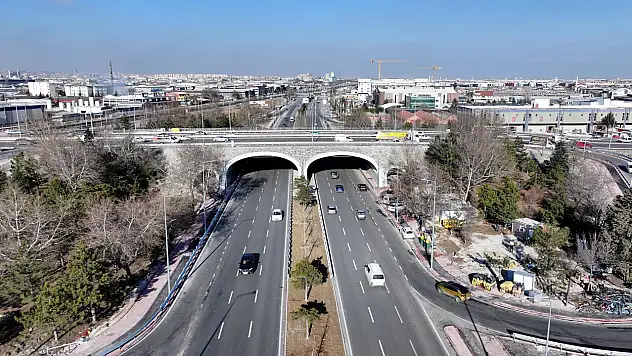 Marangozlar Kavşağı Tüm Şeritleri Ve Yonca Bağlantılarıyla Hizmet Vermeye Başladı