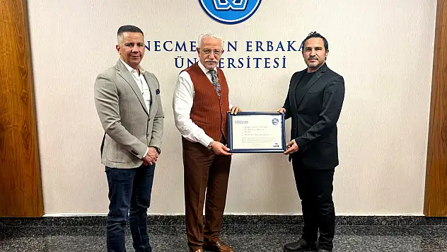 NEÜ Öğretim Üyesi Doç. Dr. Yılmaz Seçim'in Kitabına Uluslararası Jüri Özel Ödülü