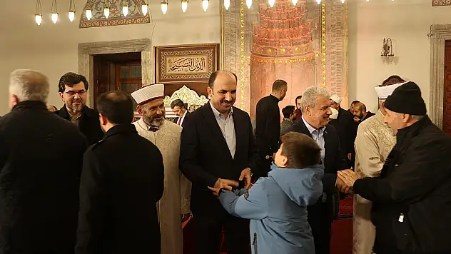 Vali Akın Ve Başkan Altay Regaip Kandilinde Konyalılarla Buluştu