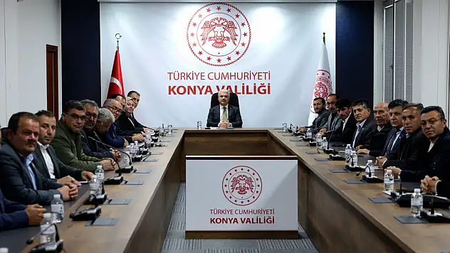 Vali İbrahim Akın, Muhtarlarla Hizmet Odaklı İstişare Toplantısında Buluştu