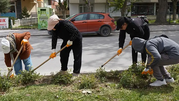 Başkan Akpınar, 'Daha yeşil ve yaşanabilir bir Ereğli için çalışmalarımız tüm hızıyla devam ediyor'