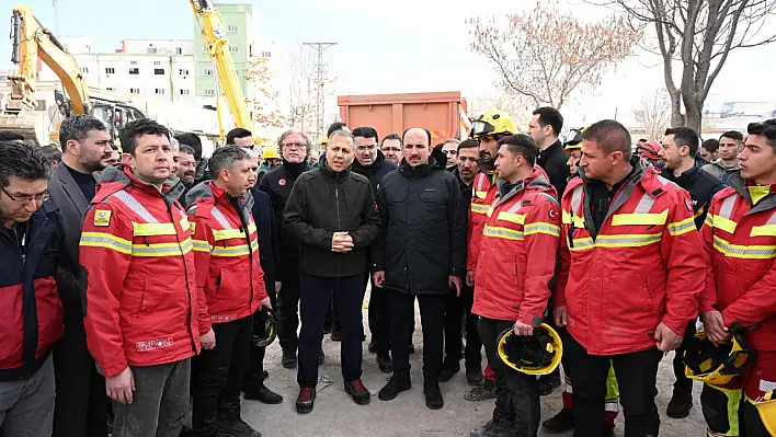 Başkan Altay arama kurtarma çalışmasına katılan tüm ekiplere teşekkür etti