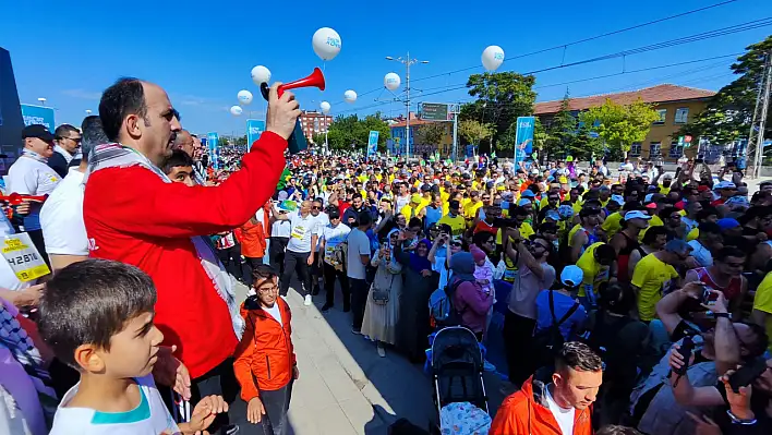 Başkan Altay tüm sporseverleri 'Uluslararası Konya Yarı Maratonu'na katılmaya davet etti