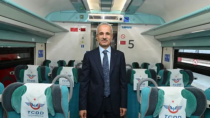 Bayramda YHT Seferlerine Ek Trenler: 8 Bin 400 Ek Koltuk Geliyor