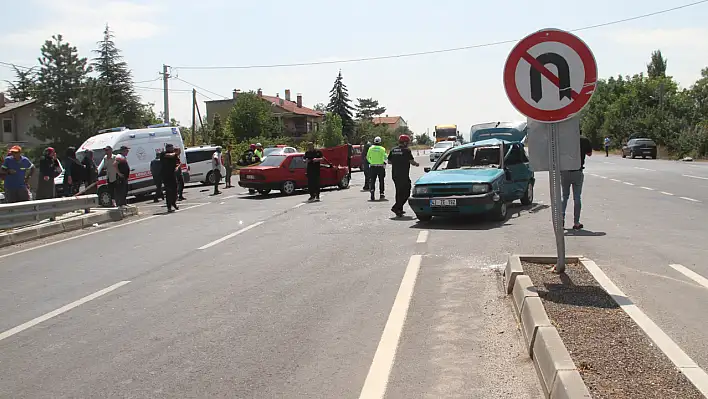 Beyşehir-Seydişehir Yolunda Feci Kaza: İki Otomobil Çarpıştı, 4 Kişi Yaralandı