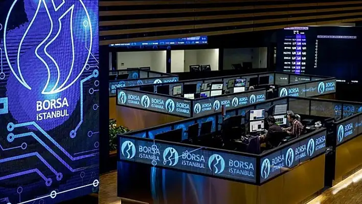 Borsa tarihi zirveyi gördü, ABD'de imalat sanayi daraldı