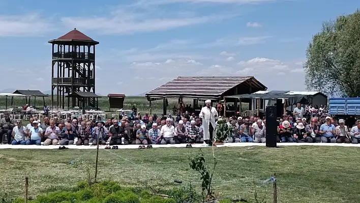 Göl Çekildi, Çiftçiler Duaya Durdu: Beyşehir'de Yağmur Çağrısı