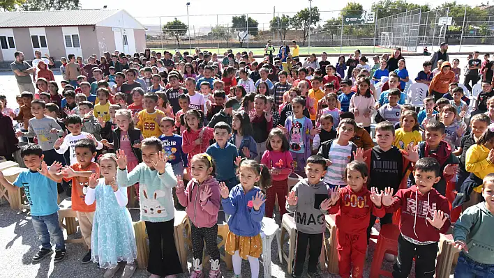 Karatay'da sıfır atık tiyatrosu