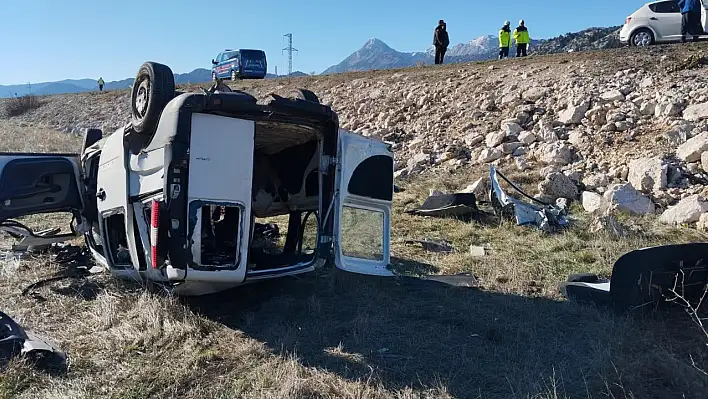 Konya-Antalya Yolunda Feci Kaza: 2 Ölü, 1 Yaralı