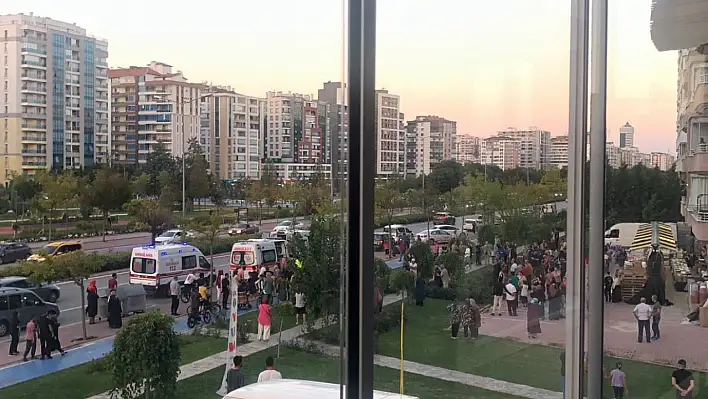 Konya'da 12. Kattan Vatandaşın Üzerine Düşen Genç Hayatını Kaybetti