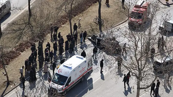 Konya'da Araç Takla Attı: Sürücü Yaralandı