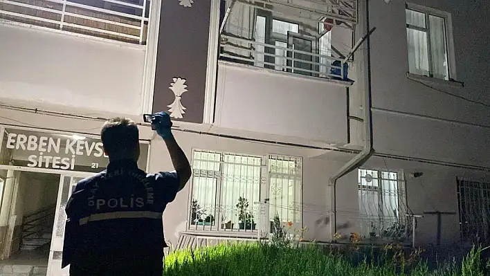 Konya'da balkondan düşen çocuk ağır yaralandı