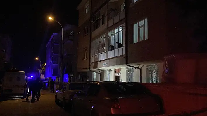 Konya'da bir kişi evine gireceği sırada sırtından vuruldu