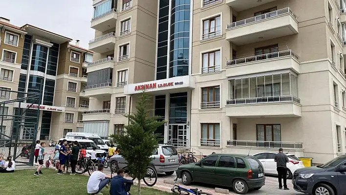 Konya'da bir şahıs karısını bıçaklayarak öldürüp kendini ihbar etti